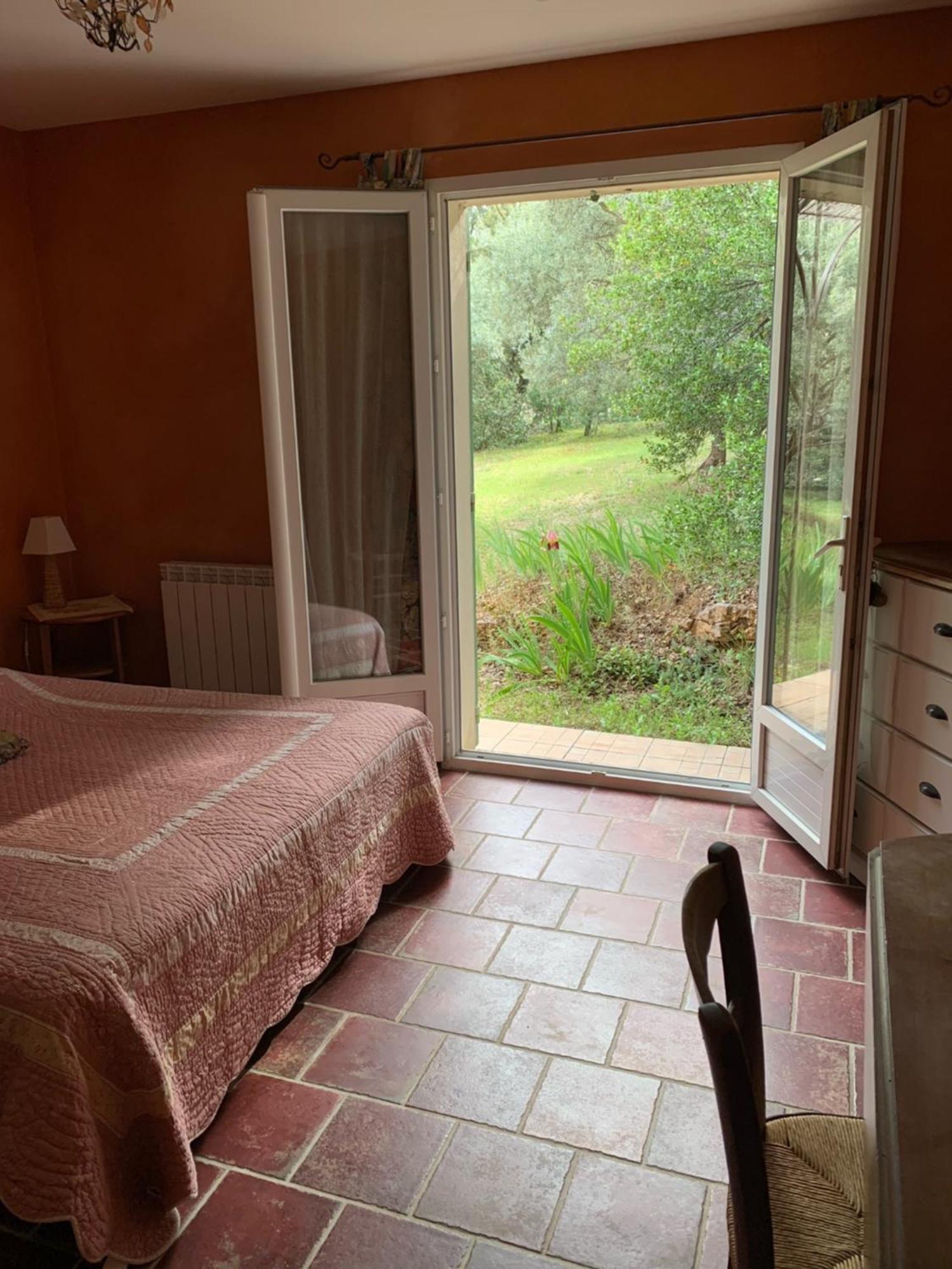 Bed and Breakfast Ll Poulidetto Lioux Zewnętrze zdjęcie